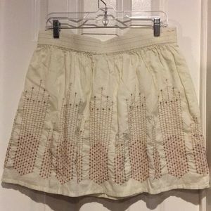 Gap vintage Mini skirt embroidered size m soooo cute like new